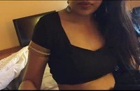 ब्लैक ड्रेस में सेक्सी इंडियन जीएफ को लंड चुसाया
