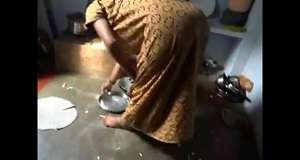 देसी घरेलु औरत चुदी खड़े खड़े
