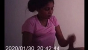 मसाज पार्लर में लंड लेती सेक्सी लड़की का इंडियन पोर्न वीडियो