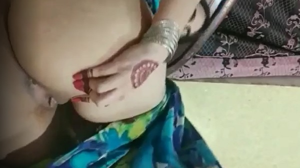 हॉट पाकिस्तानी माल की सेक्सी देसी चूत और गांड का वीडियो