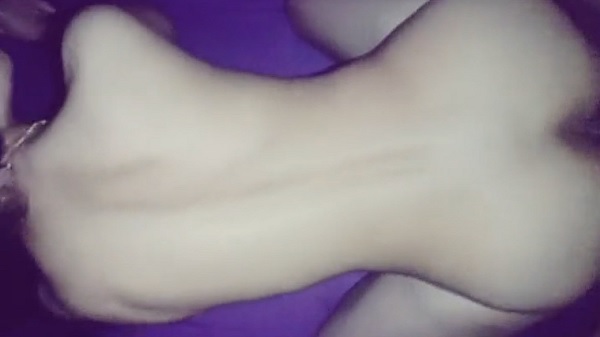  डौगी स्टाइल में लंड लेती पतली कमर देसी गर्ल का वीडियो