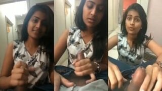 बॉयफ्रेंड के लंड के साथ हैंडजॉब ब्लोजॉब खेलती लड़की
