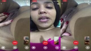 वीडियो कॉल पर एक्स को अपनी काली चुत दिखाती मैरिड जीएफ
