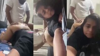 पीछे से चुत मे लंड लेती लड़की ने खुद बनाई अपनी चुदाई का वीडियो