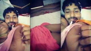 भाभी को अपने ऊपर लिटाकर देवर ने उसके बुब्स दबाए