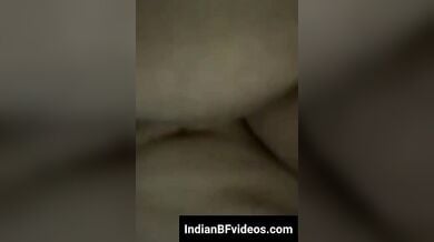 लाउड मोन देते हुए चुदाई का मजा लेती भाभी