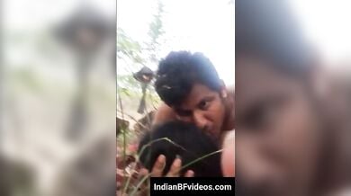 जवान लड़की को जंगल मे नंगी कर किया उसकी चुदाई