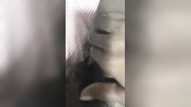 चूत में उंगली करने से लड़की की निकली जोरदार कराहें