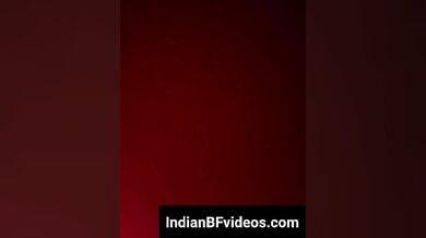 आईफोन वाली लड़की ने फिल्माए अपने बुब्स