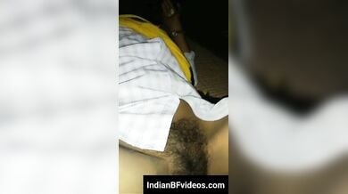 विलेज क्यूट गर्ल ने चुदवाई अपनी हेयरी चुत लंड चूसके