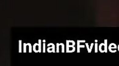 कमरे में नंगी घूम रही बड़ी गांड वाली वाइफ का वीडियो