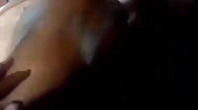 विलेज ब्यूटीफुल गर्ल कर रही है बडा लंड की सवारी