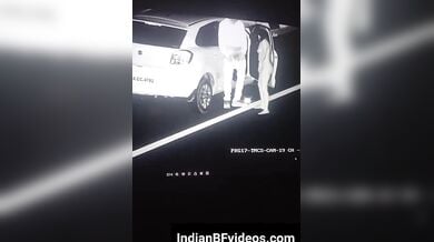 ठरकी नेता ने आधी रातको बिच सडक मे चोदा सेक्सी रंडी
