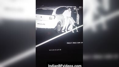 ठरकी नेता ने आधी रातको बिच सडक मे चोदा सेक्सी रंडी