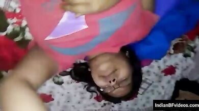 कुंवारी बहन की सील तोड़ा उसके सौतेले बडे भाई ने
