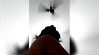 पति-पत्नी का सेल्फी सेक्स एमएमएस, निकला चुदाई का “चप चप” आवाज