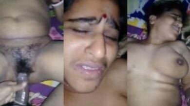 गरम आंटी की झाँटो वाली चुत चोदा जवान लड़के ने