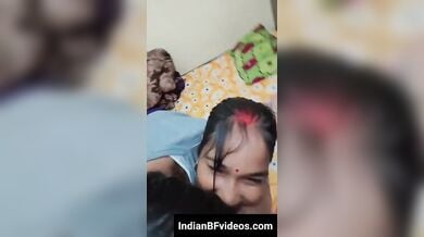 मस्ती मस्ती मे देवर ने दबा डाला भाभी के बिग बूब्स