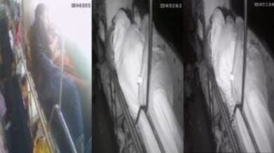 चलती ट्रैन मे चुदाई करते हॉर्नी कपल का वायरल ट्रैन सेक्स