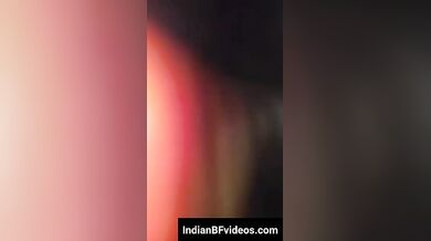 चुदने के बाद कपडे पहनती जीएफ को फिल्माया