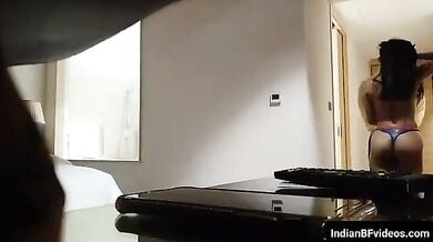 बॉस और उसकी सेक्रेटरी का गंदा काम