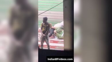 ख़ुल्ले मे जवान लड़को से चुदी रंडी औरते पैसे के लिये