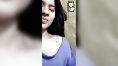 वीडियो कॉल पर बीएफ को बुब्स दिखाती जीएफ