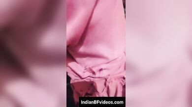 बिना सलवार उतारे चोदा गर्लफ्रेंड की टाइट चुत