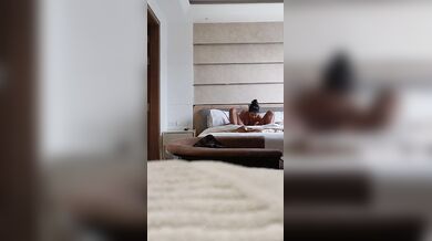 तकिए जैसे फुले हुए बुब्स वाली वाइफ का सेक्स