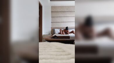 तकिए जैसे फुले हुए बुब्स वाली वाइफ का सेक्स