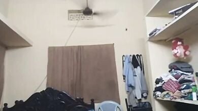 लडकी ने बनाया अपना कपडे बदलनेवाला नंगा वीडियो