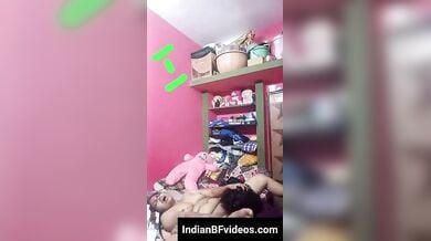 देवर चाट रहा है कामुक भाभी की चुत