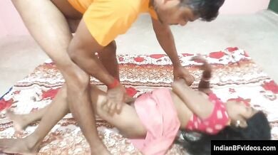 कोलकाता की सुमित्रा भाभी को चोदा उसके पडोसी ने