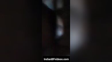 न्यूली मैरिड वाइफ की चिकनी टाइट चुत की चुदाई