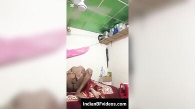 बांग्लादेशी फेमस टिकटोकर का वायरल सुहागरात सेक्स वीडियो