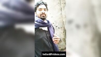 ख़ुल्ले मे चुदाई करते पकडे गये देसी लवर हिंदी एमएमएस