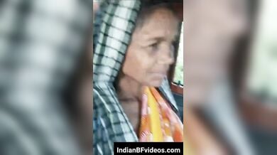 बूढ़ी औरत ने ट्रक ड्राइवर को दिखाई अपनी बूढ़ी चुत
