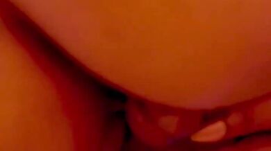 लोकल पॉलिटिशियन ने जवान लड़की को चोदा