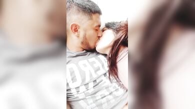 लॉलीपॉप की तरह बॉयफ्रेंड का लंड चुसती दिल्ली वाली लड़की