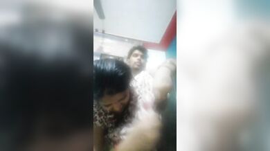 पीछे से चुदती बड़े बूब्स वाली क्यूट वाइफ की मजेदार हिंदी बातें