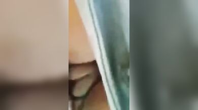 19 साल की लड़की की ऐसी मोटी चूत देखकर ही मूठ निकलेगा