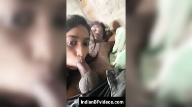 मल्लू कॉलेज गर्ल को लंड चूसाके करी उसकी झाँटो वाली बुर मे ऊँगली