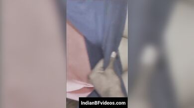 पड़ोस वाली भाभी की चुत को आगे पीछे से चोदा