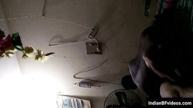 हॉस्टल रूम मे चुदाई करते कॉलेज लवर