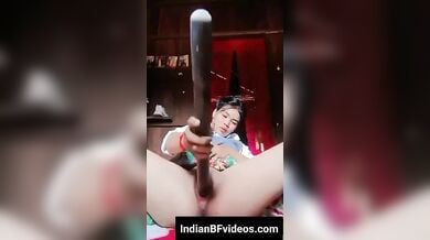 हॉर्नी नार्थ ईस्ट लड़की ने ली चुत मे बडी लकड़ी