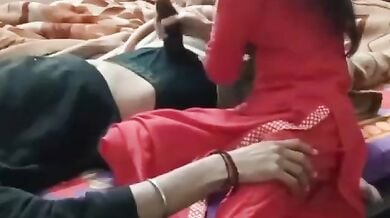 साली ने जीजा के अंडरवियर से लंड निकालकर चूसा