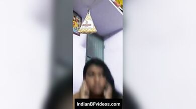 बूब्स खुले छोड़कर स्टूडेंट ने टीचर के लिए लगाए उठक बैठक