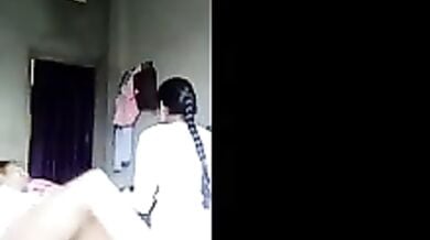 अपनी उम्र से आधी खूबसूरत बिहारी लड़की की मस्त चुदाई