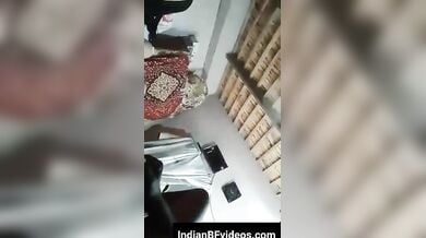 विधायक जी सुन्दर भाभी की बडी गांड चोदना चाहते है