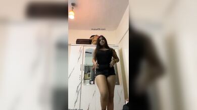 टिकटोक गर्ल का न्यूड प्लस हैंडजॉब वीडियो हुआ ऑनलाइन